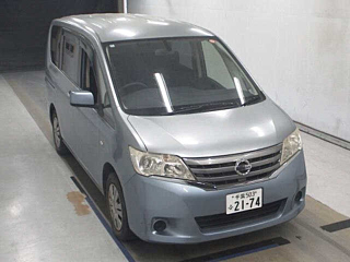 Nissan Serena 2013