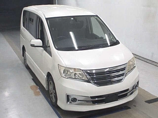 Nissan Serena 2011