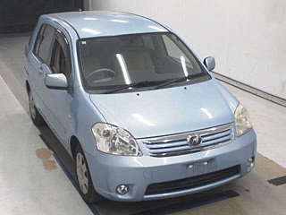 Toyota Raum 2007