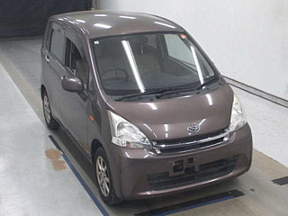 Daihatsu Move 2011