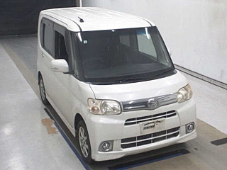 Daihatsu Tanto 2013