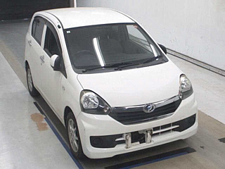 Daihatsu Mira 2015