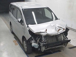 Toyota Noah 2018