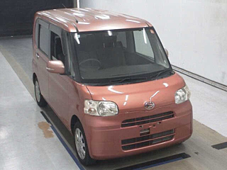Daihatsu Tanto 2010