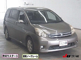 Toyota Isis 2008