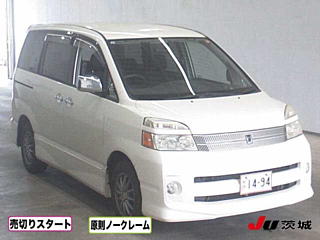 Toyota Voxy 2005