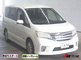 Nissan Serena 2013