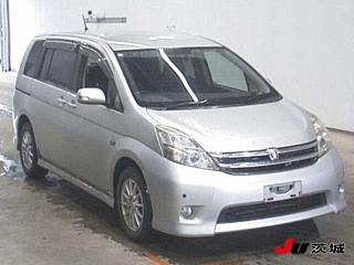 Toyota Isis 2008