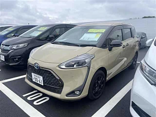 Toyota Sienta 2021