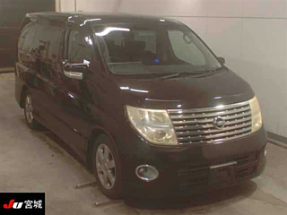 Nissan Elgrand 2005