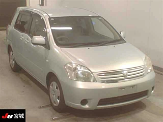 Toyota Raum 2006