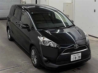 Toyota Sienta 2016