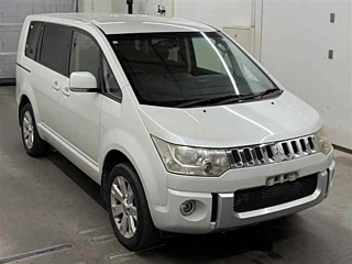 Mitsubishi Delica 2014