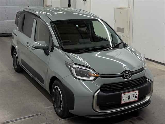 Toyota Sienta