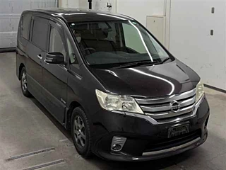 Nissan Serena 2013