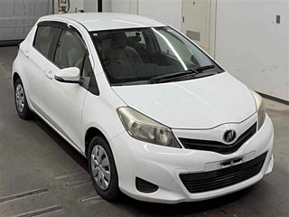Toyota Vitz 2013
