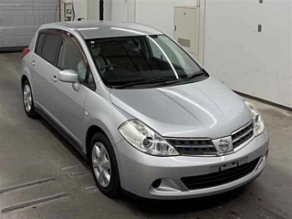 Nissan Tiida 2009