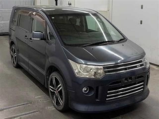 Mitsubishi Delica 2007