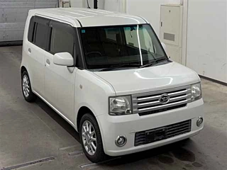 Daihatsu Move 2015