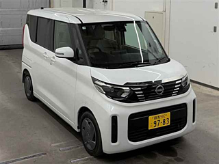 Nissan Roox 2025
