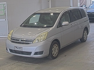 Toyota Isis 2009
