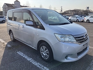 Nissan Serena 2011