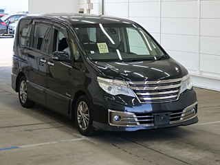 Nissan Serena 2015