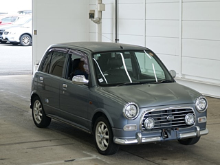Daihatsu Mira 2004
