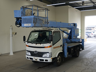 Hino Dutro 2008