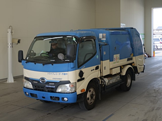 Hino Dutro 2012
