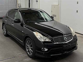 NISSAN SKYLINE CROSSOVER