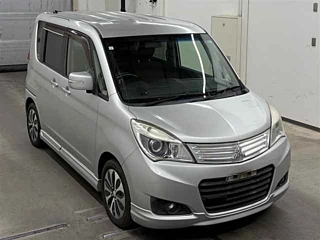 MITSUBISHI DELICA D2