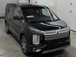 MITSUBISHI DELICA D5