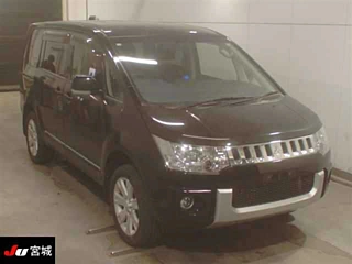 MITSUBISHI DELICA D5