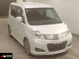 MITSUBISHI DELICA D2