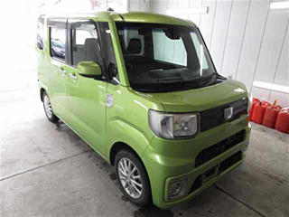 DAIHATSU WAKE
