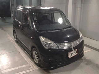 MITSUBISHI DELICA D2