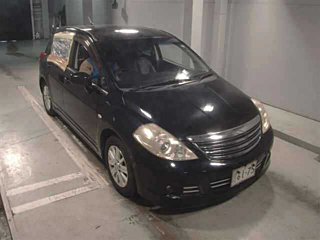 NISSAN TIIDA