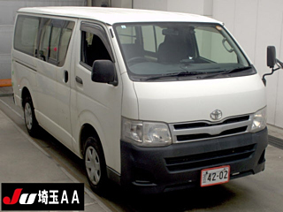 TOYOTA HIACE VAN