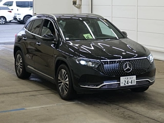 MERCEDES BENZ EQA