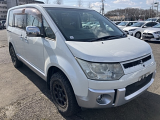 MITSUBISHI DELICA D5