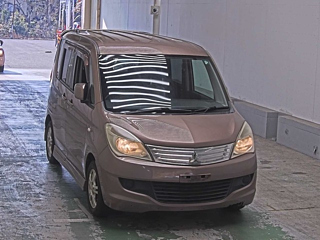 MITSUBISHI DELICA D2