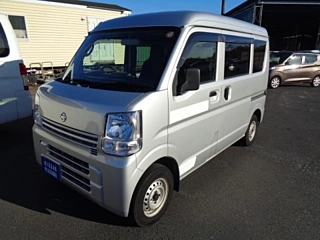 NISSAN CLIPPER VAN