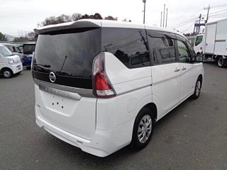 NISSAN SERENA 2023