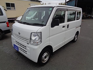 NISSAN CLIPPER VAN
