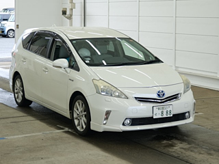 TOYOTA PRIUS ALPHA
