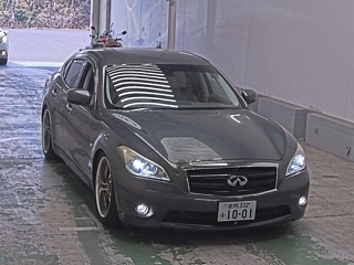 NISSAN FUGA