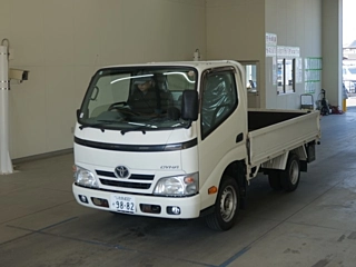 TOYOTA DYNA