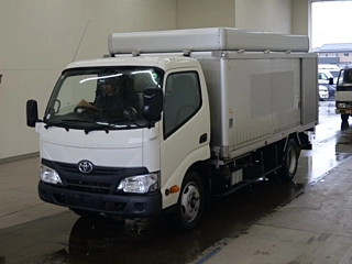 TOYOTA DYNA