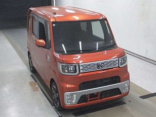 TOYOTA PIXIS MEGA